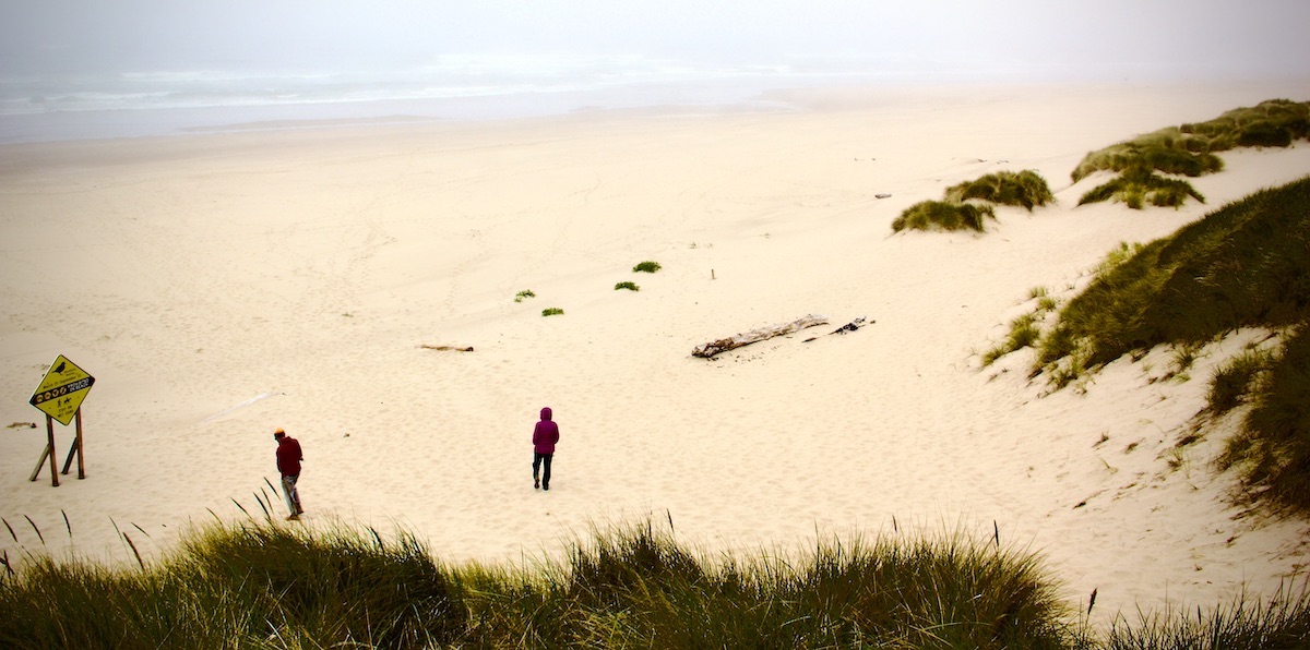 beach at oregon dunes